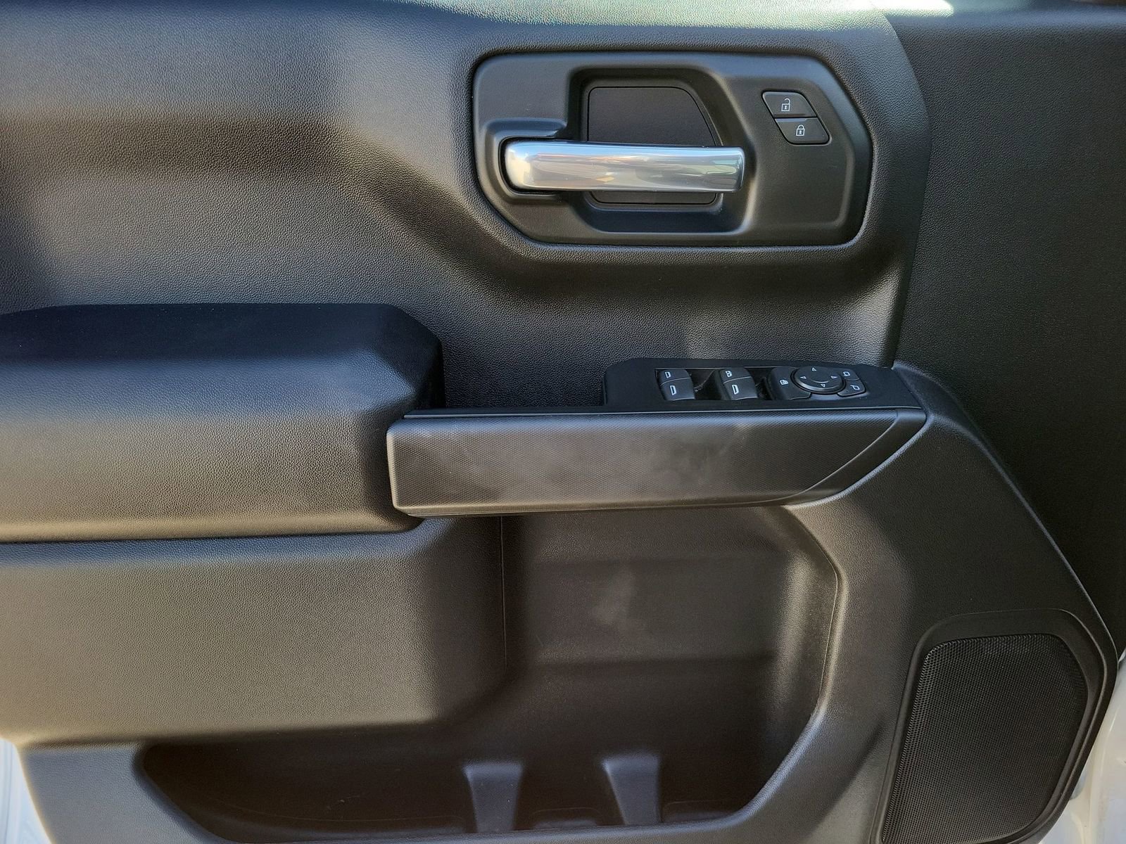 Used 2025 GMC Sierra 1500 Pro w/ Pro Value Package image 21