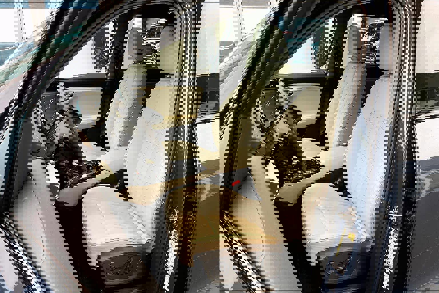 Certified 2025 Audi Q6 e-tron Premium w/ Convenience Package image 7