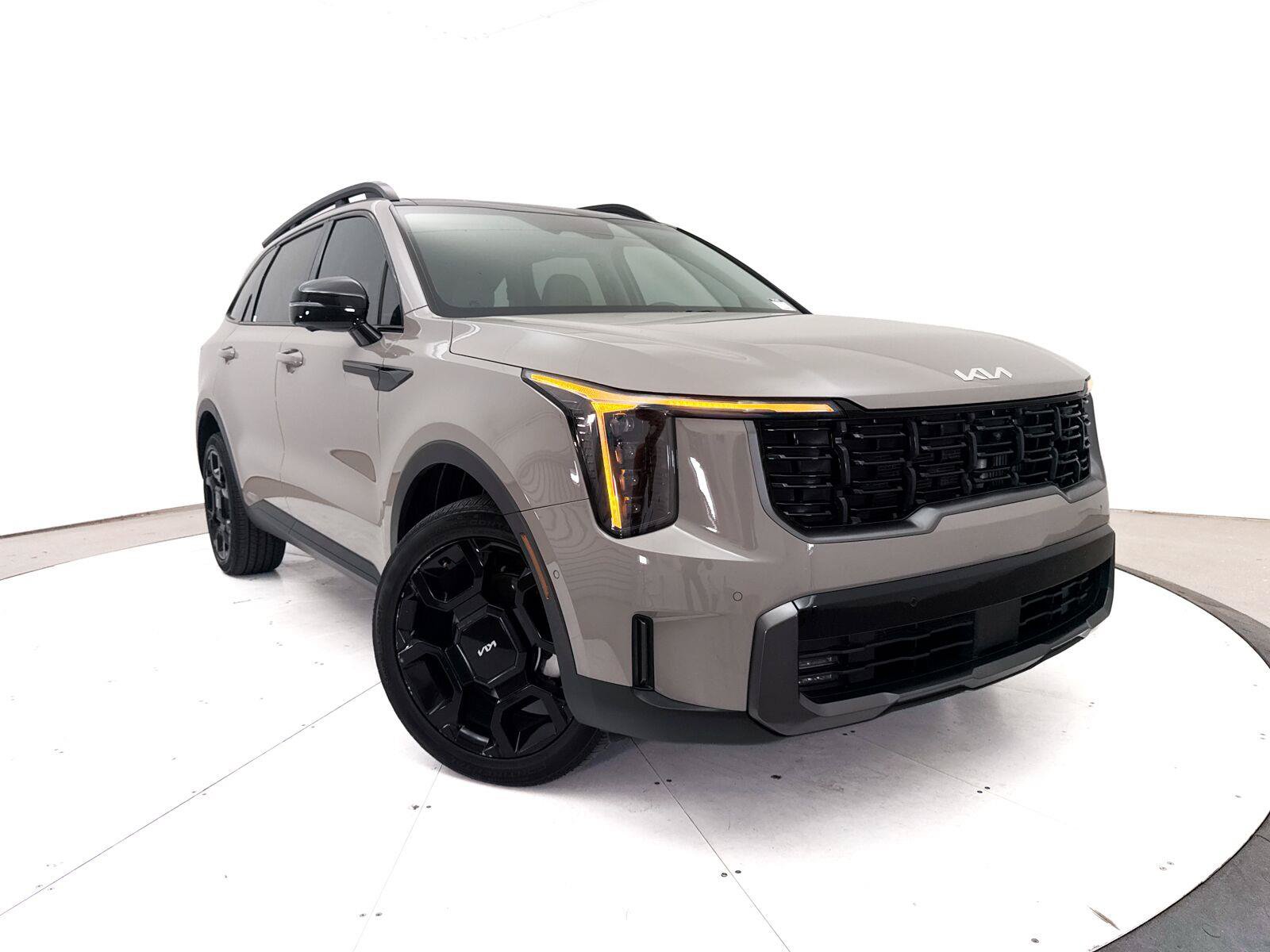 Used 2024 Kia Sorento SX