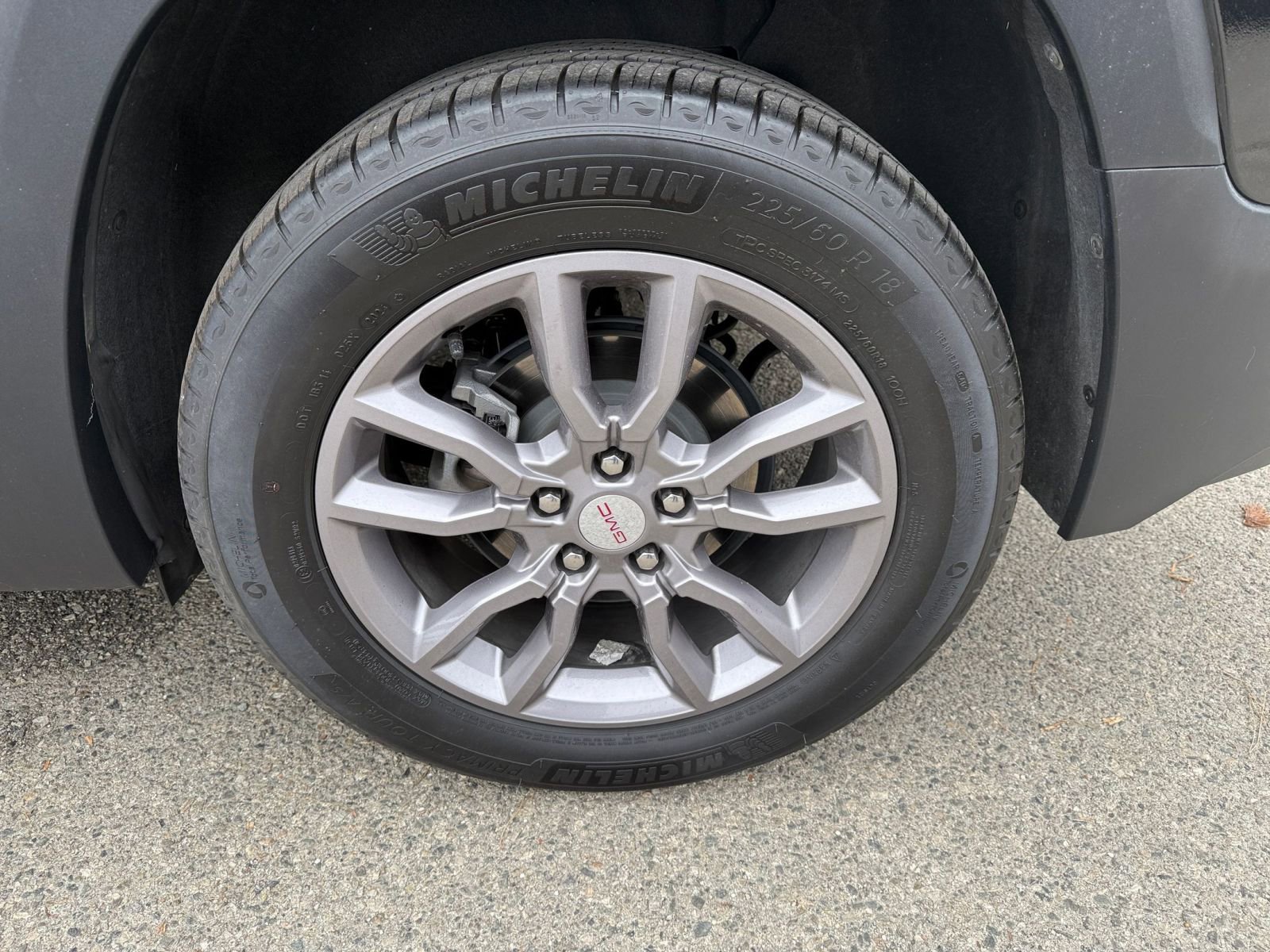 Used 2024 GMC Terrain SLT image 25