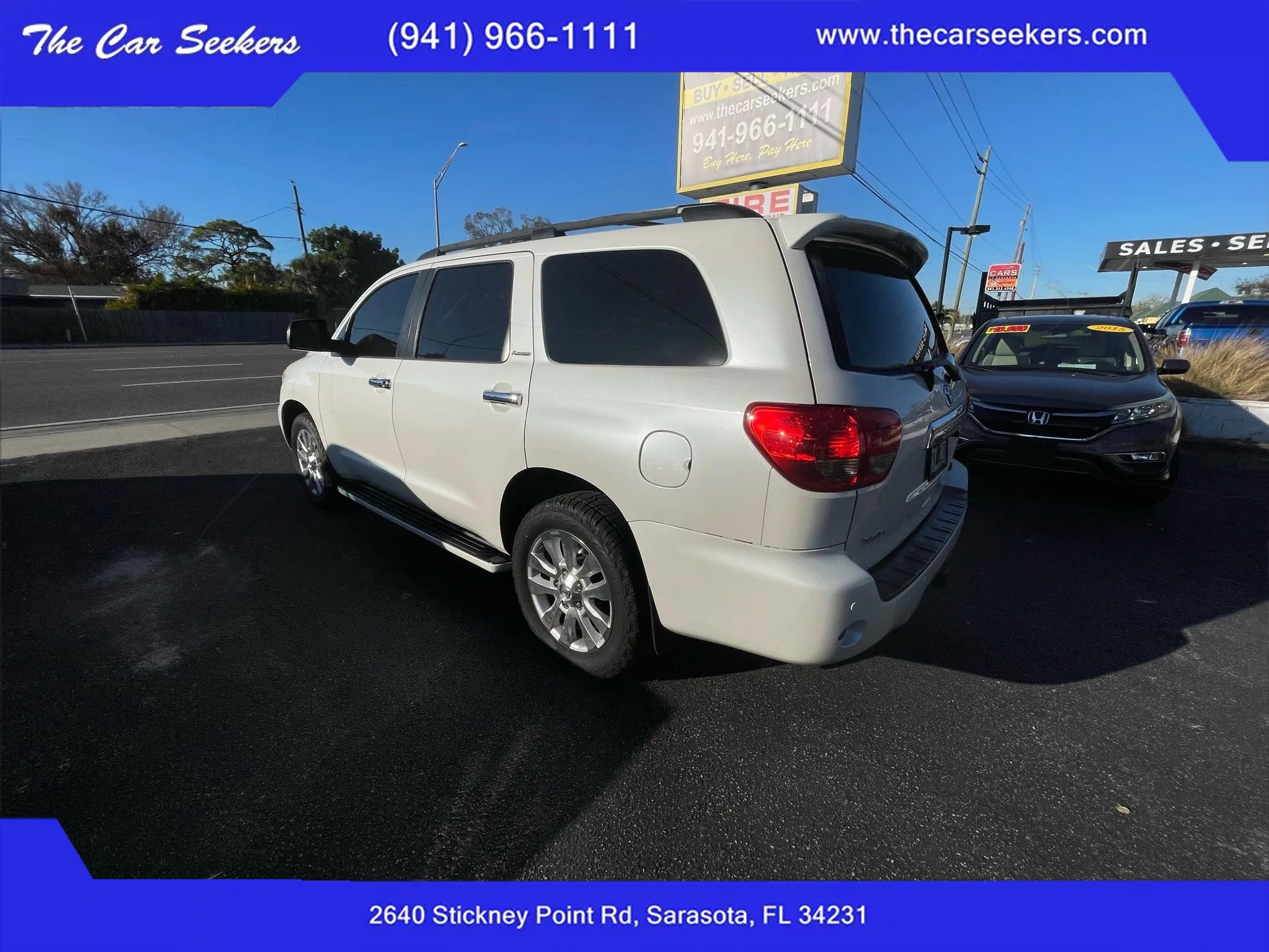 Used 2010 Toyota Sequoia Platinum image 3