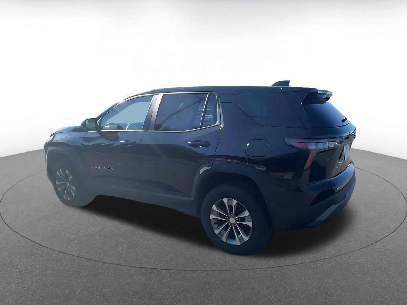 Used 2025 Chevrolet Equinox LT image 10