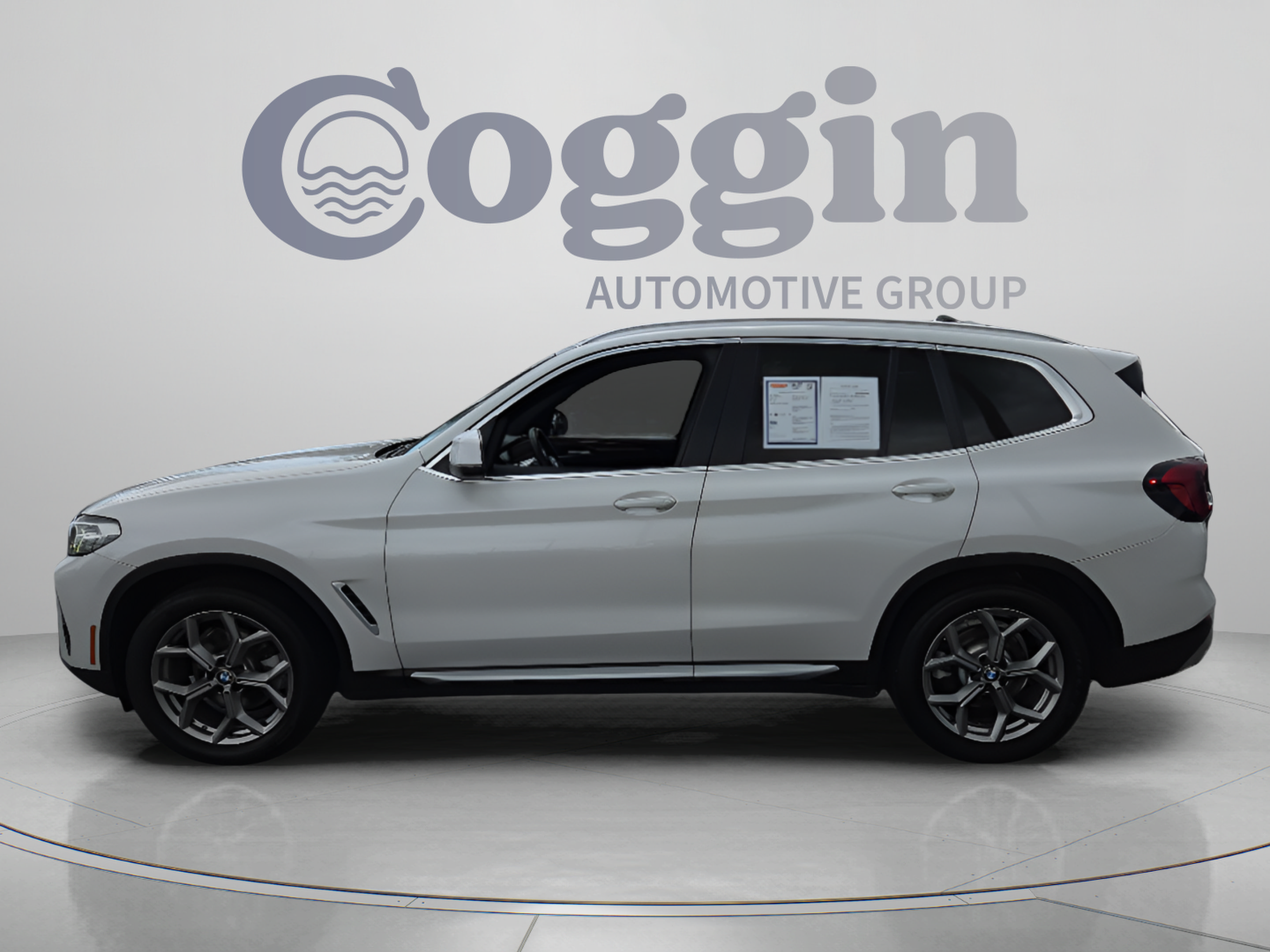 Used 2022 BMW X3 xDrive30i w/ Convenience Package AWD/4WD image 2