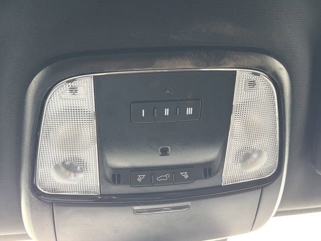 Used 2025 Dodge Durango GT AWD/4WD image 13
