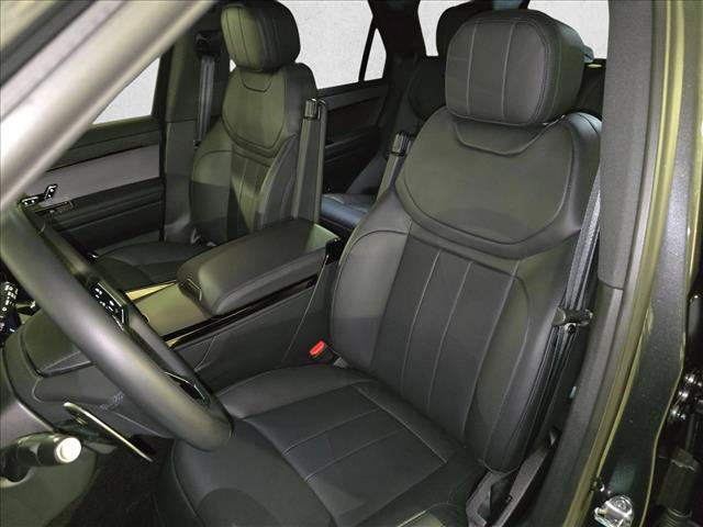 Used 2025 Land Rover Range Rover Sport SE AWD/4WD image 15