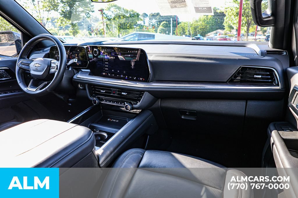 Used 2025 Chevrolet Tahoe LT AWD/4WD image 31