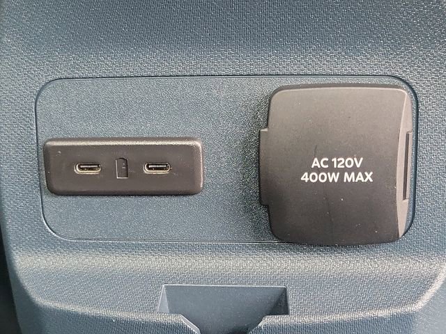 Used 2025 Ford Maverick XLT w/ XLT Luxury Package image 25