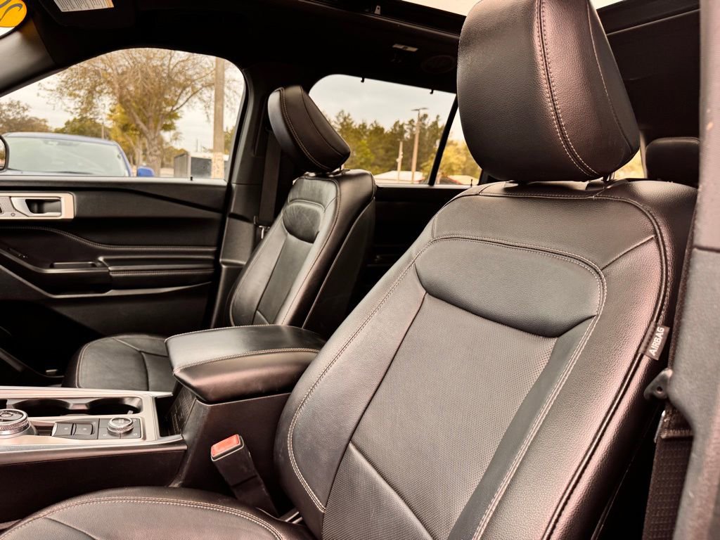 Used 2020 Ford Explorer Limited w/ Class III Trailer Tow Package image 37