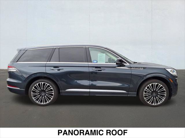 Used 2023 Lincoln Aviator Black Label w/ Class IV Trailer Tow Package AWD/4WD image 4