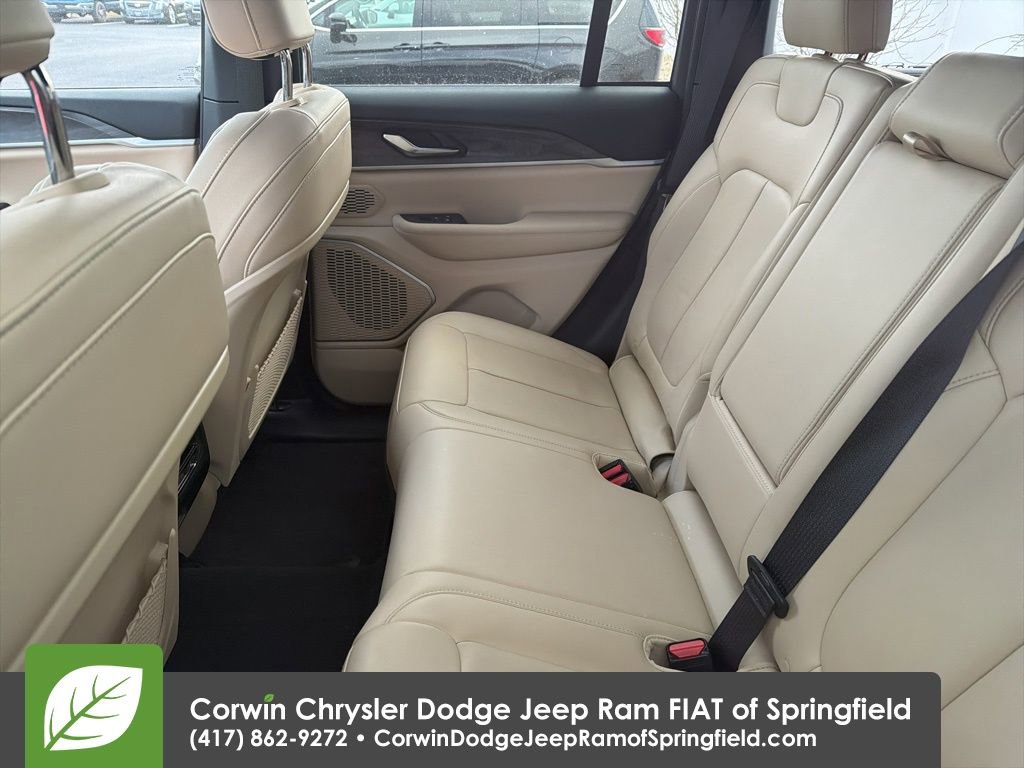 Used 2022 Jeep Grand Cherokee Limited 4xe image 11