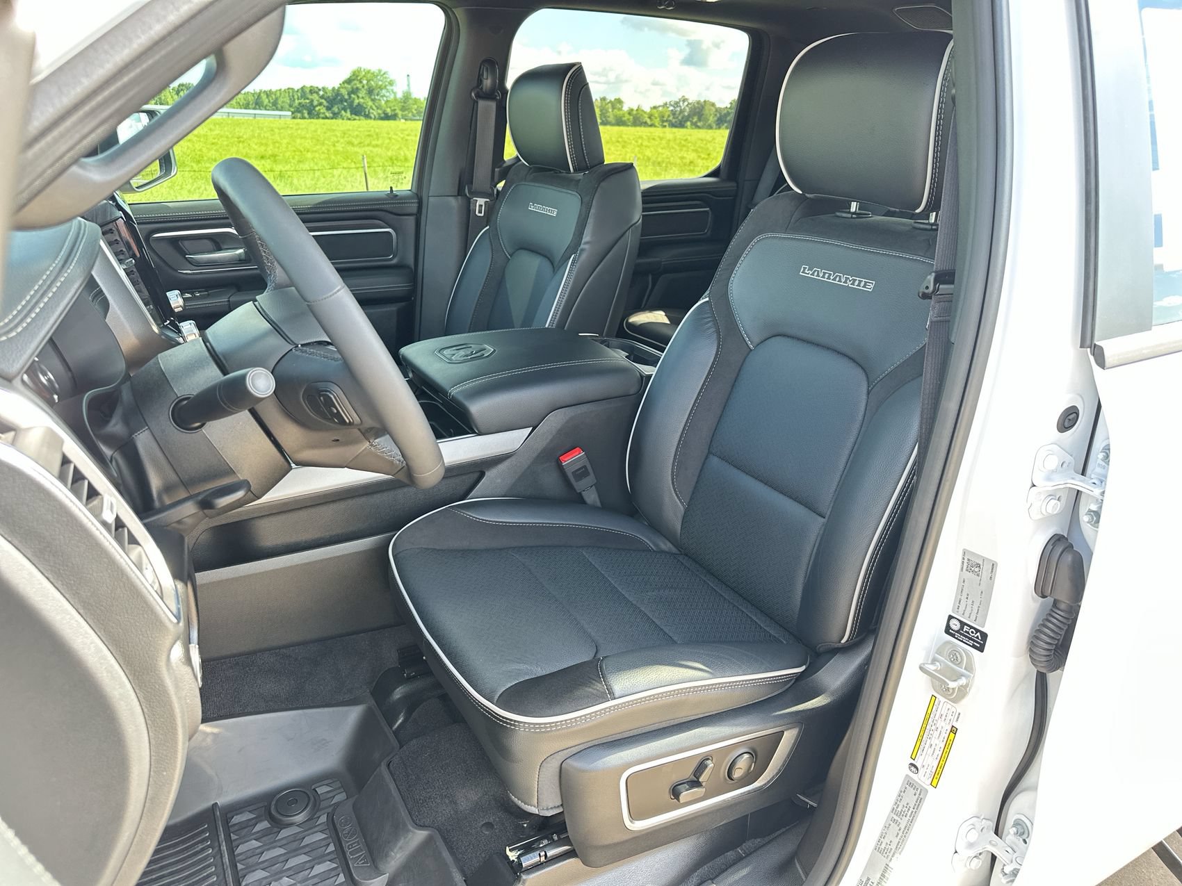 Used 2026 RAM 1500 Laramie w/ Laramie Southwest Edition AWD/4WD image 11