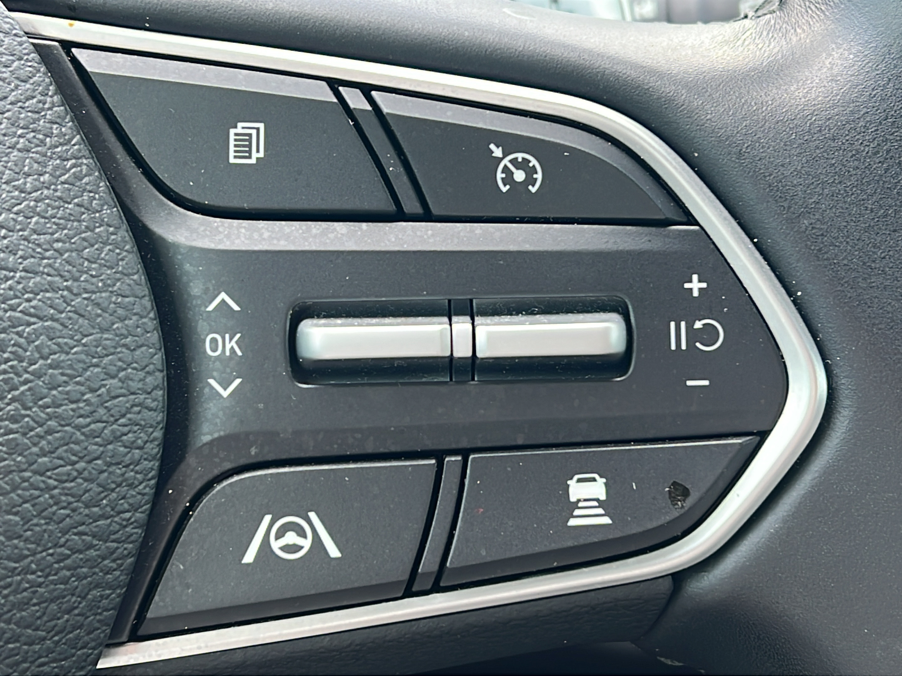 Certified 2023 Hyundai Santa Fe SEL FWD image 22