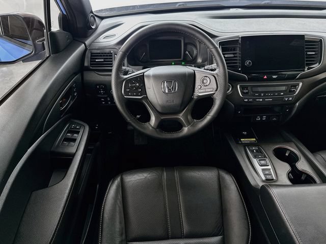 Certified 2025 Honda Passport TrailSport image 4