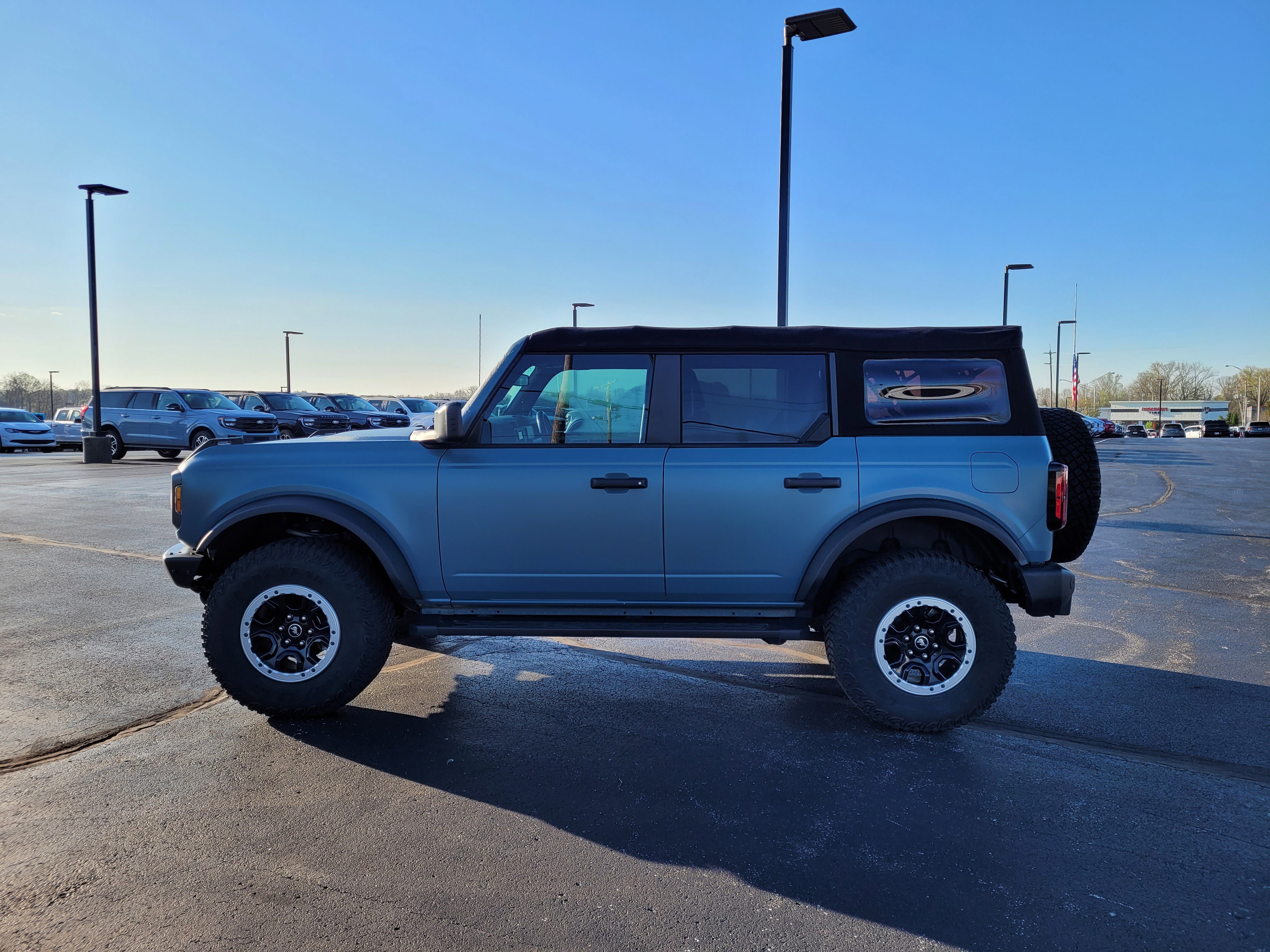 Used 2022 Ford Bronco Big Bend w/ Sasquatch Package image 7