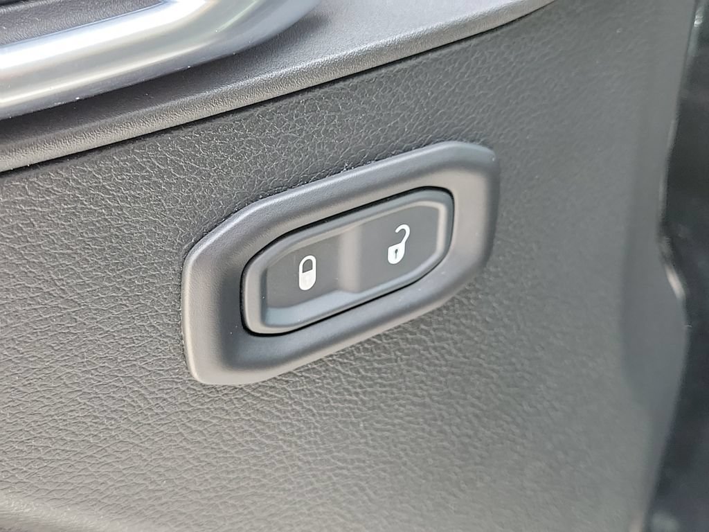 Used 2021 Jeep Wrangler Sport AWD/4WD image 26