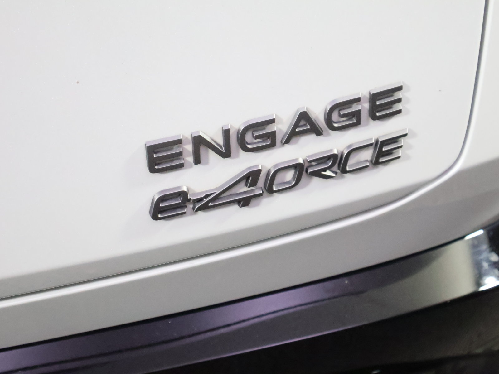 Used 2023 Nissan Ariya AWD image 10