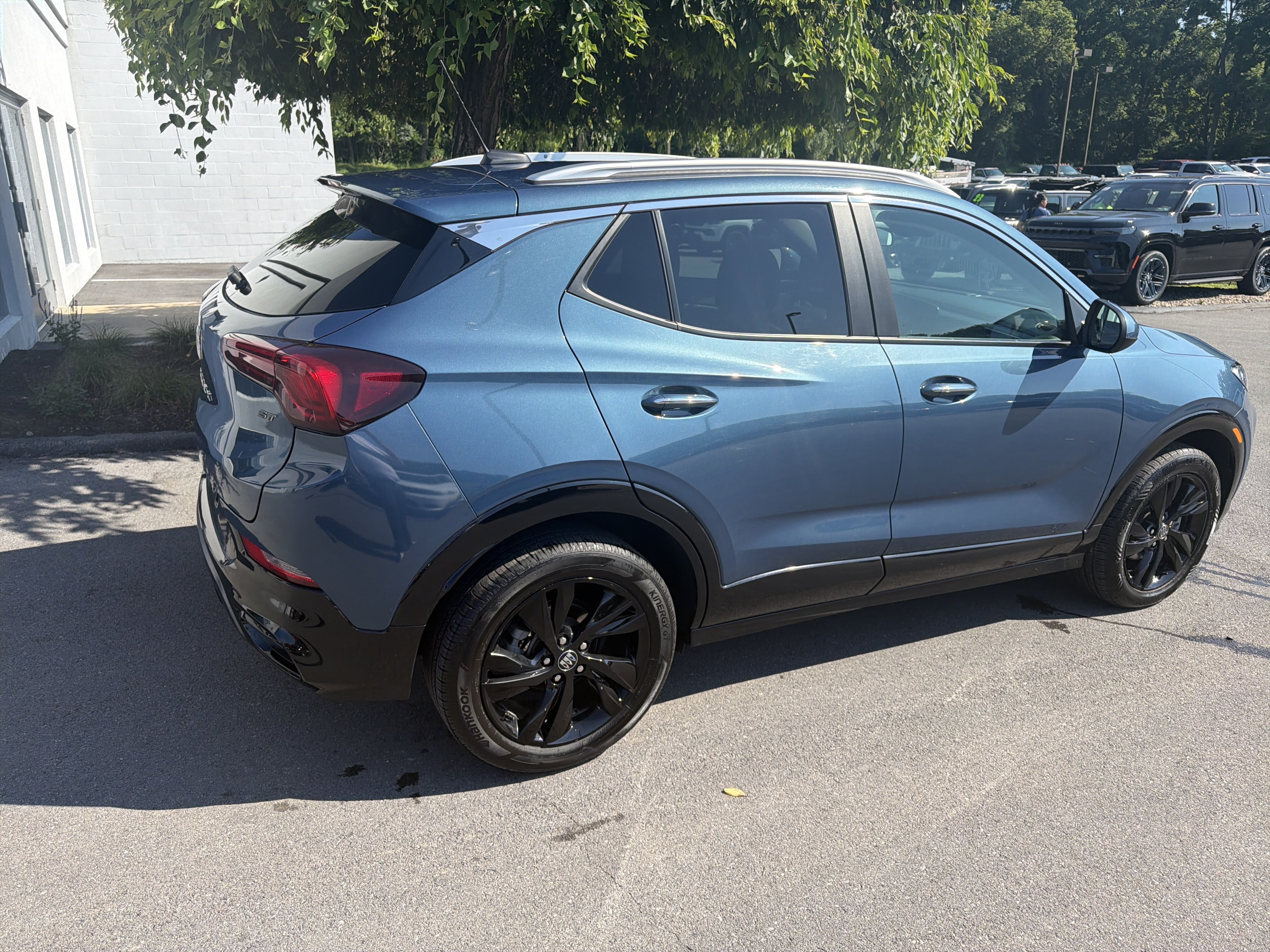 Used 2024 Buick Encore GX Sport Touring AWD/4WD image 33