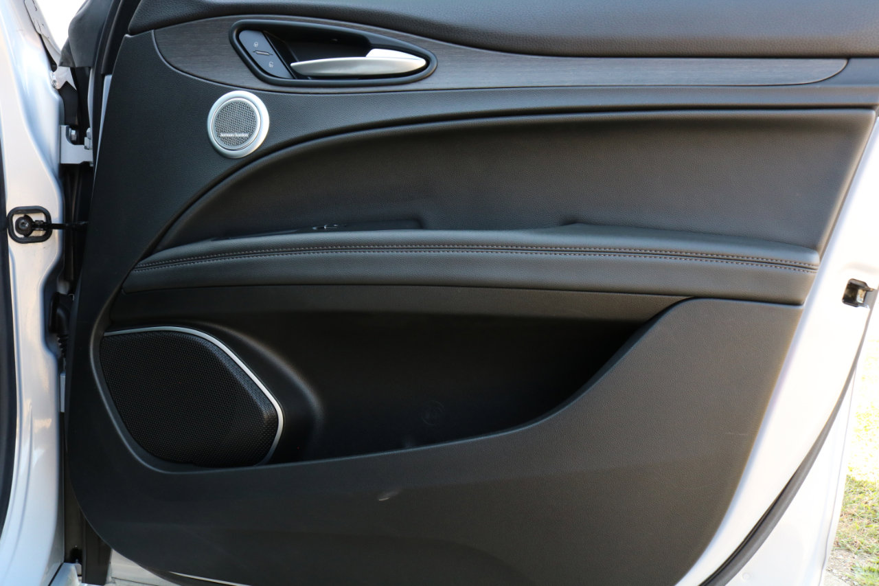 Used 2020 Alfa Romeo Stelvio Ti w/ Active Blind Spot Package image 53