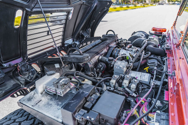 Used 2002 HUMMER H1 4-Door Wagon image 15