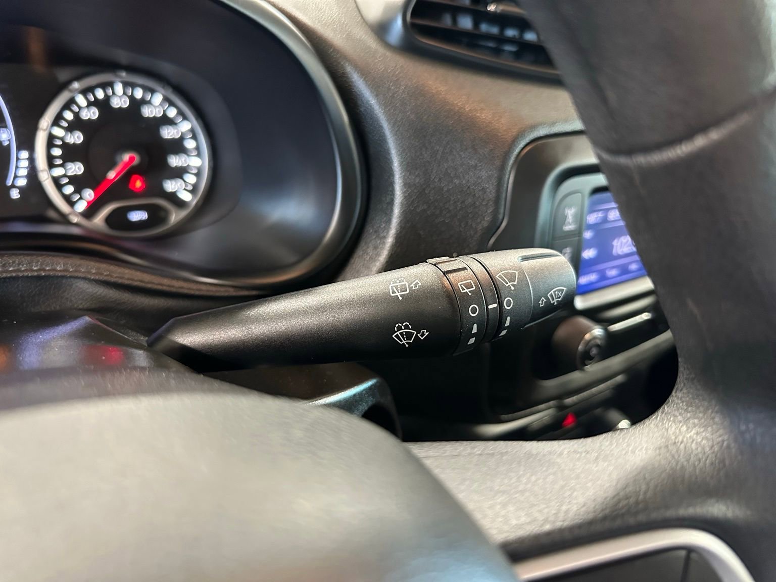 Used 2020 Jeep Renegade Sport image 20