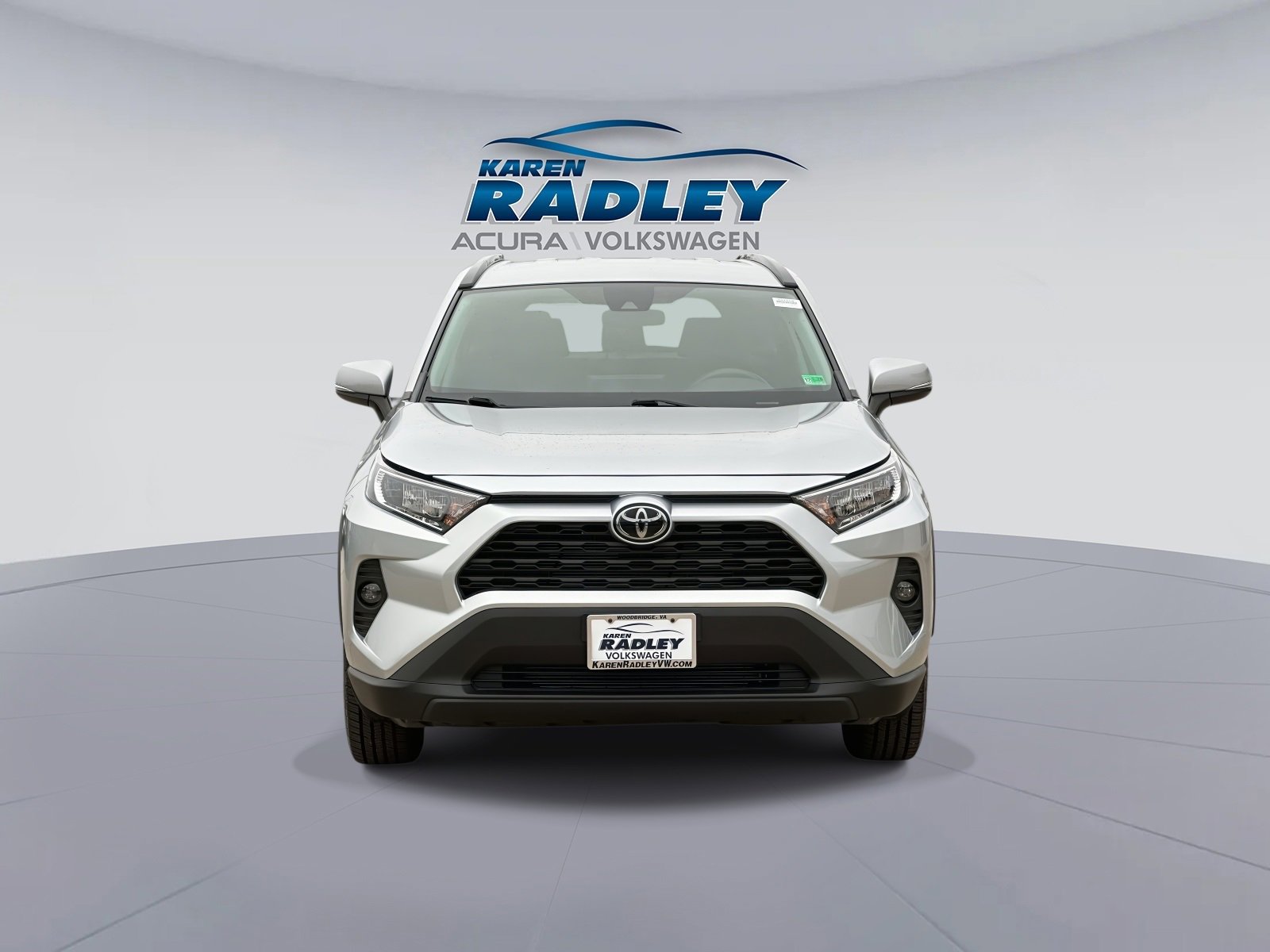 Used 2020 Toyota RAV4 XLE image 6
