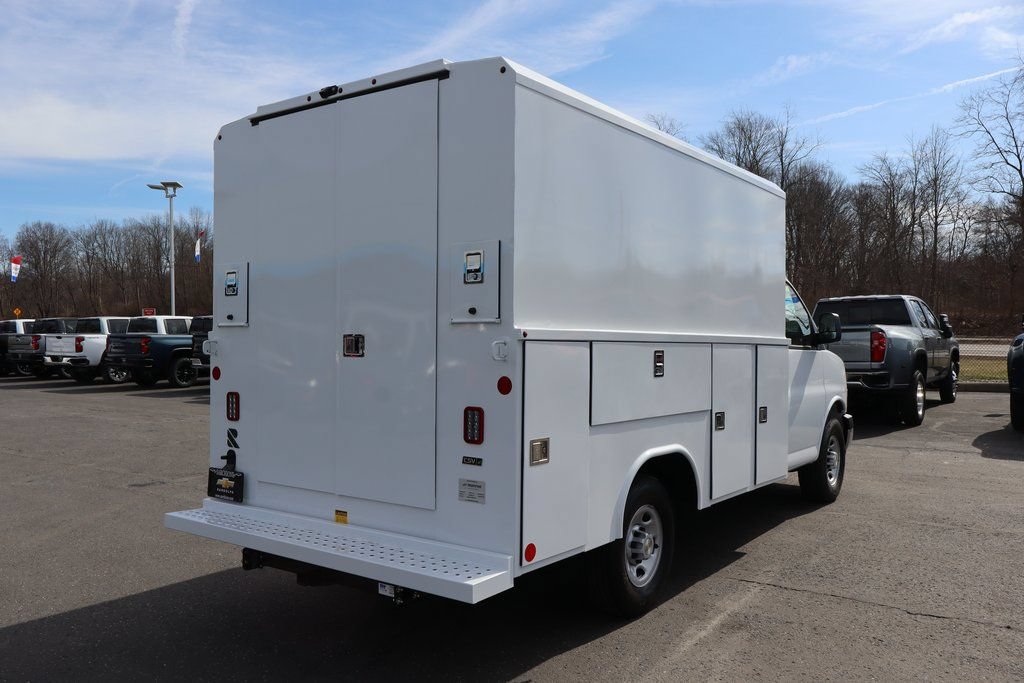 New 2026 Chevrolet Express 3500 w/ Power Convenience Package RWD image 26