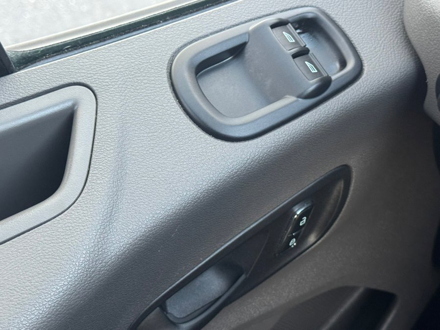 Used 2024 Ford Transit 350 XLT RWD image 7
