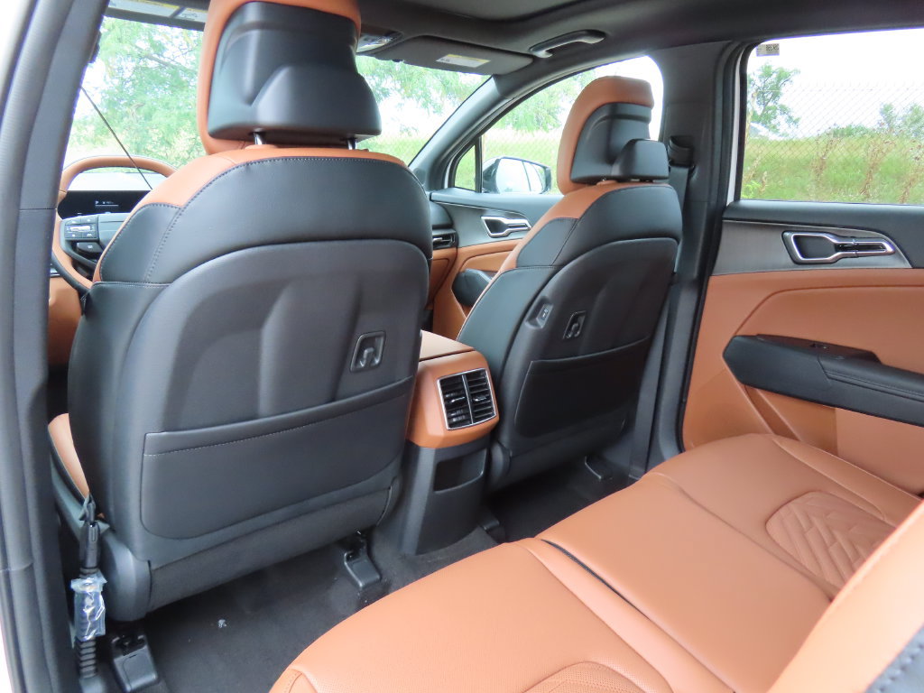 New 2026 Kia Sportage X-Line w/ X-Line Premium Package AWD/4WD image 24