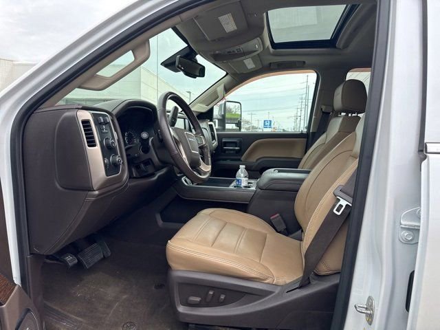 Used 2018 GMC Sierra 2500 Denali w/ Duramax Plus Package image 8