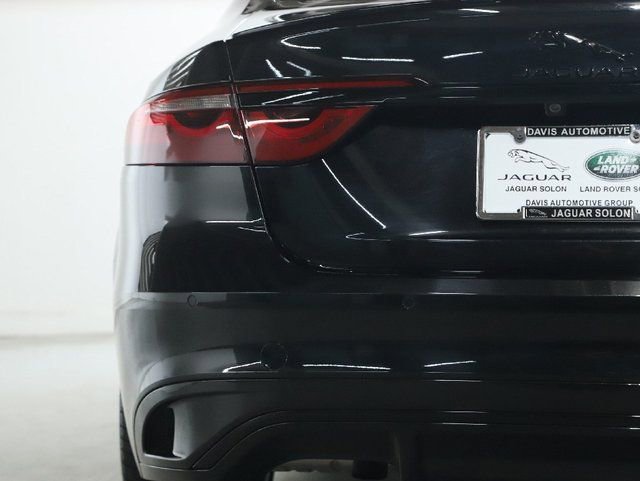 Used 2024 Jaguar XF R-Dynamic SE image 44