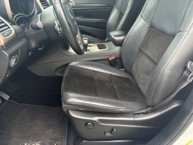 Used 2014 Jeep Grand Cherokee Altitude AWD/4WD image 11