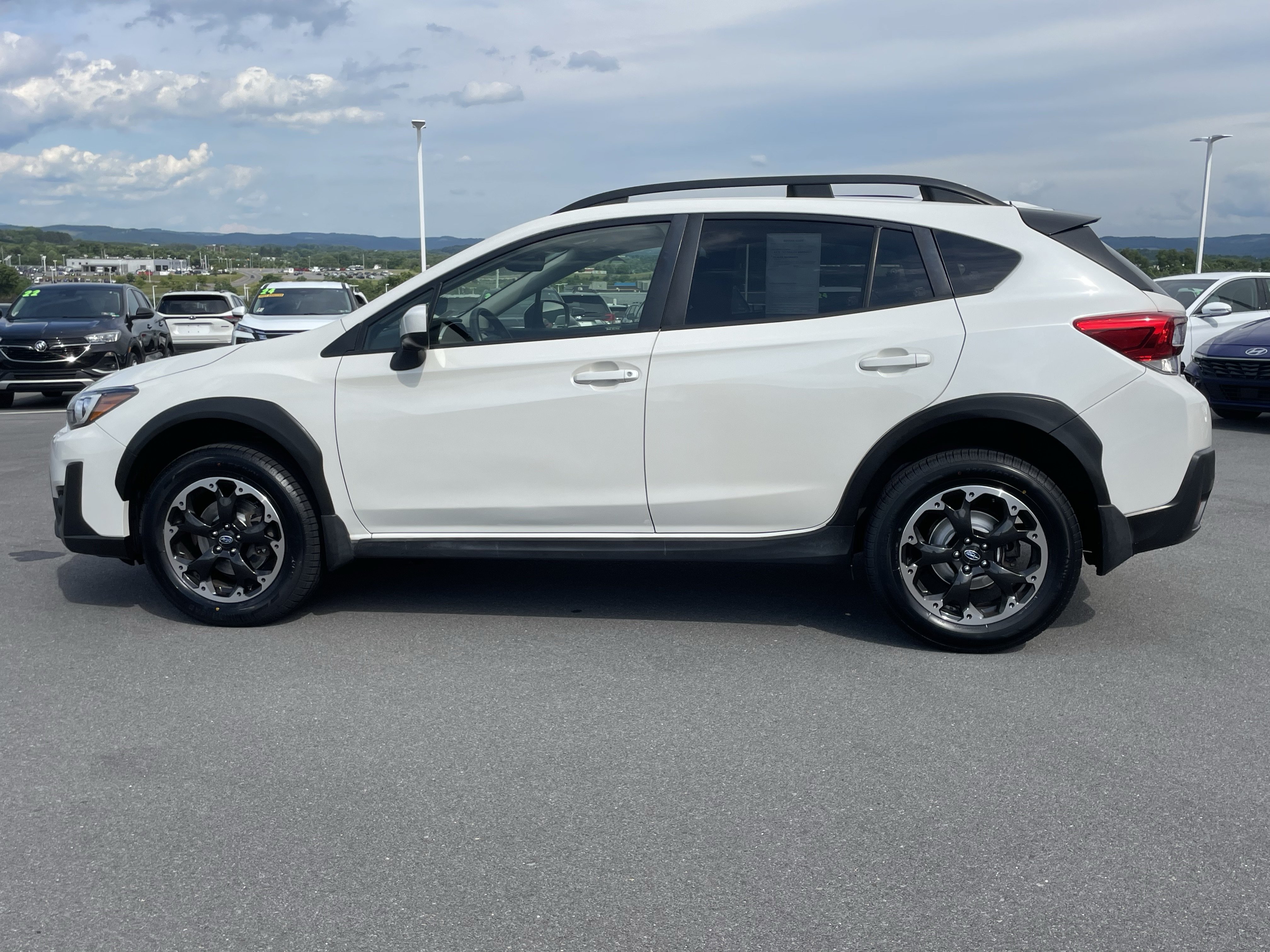 Certified 2023 Subaru Crosstrek 2.0i Premium w/ Popular Package #3 AWD/4WD image 7