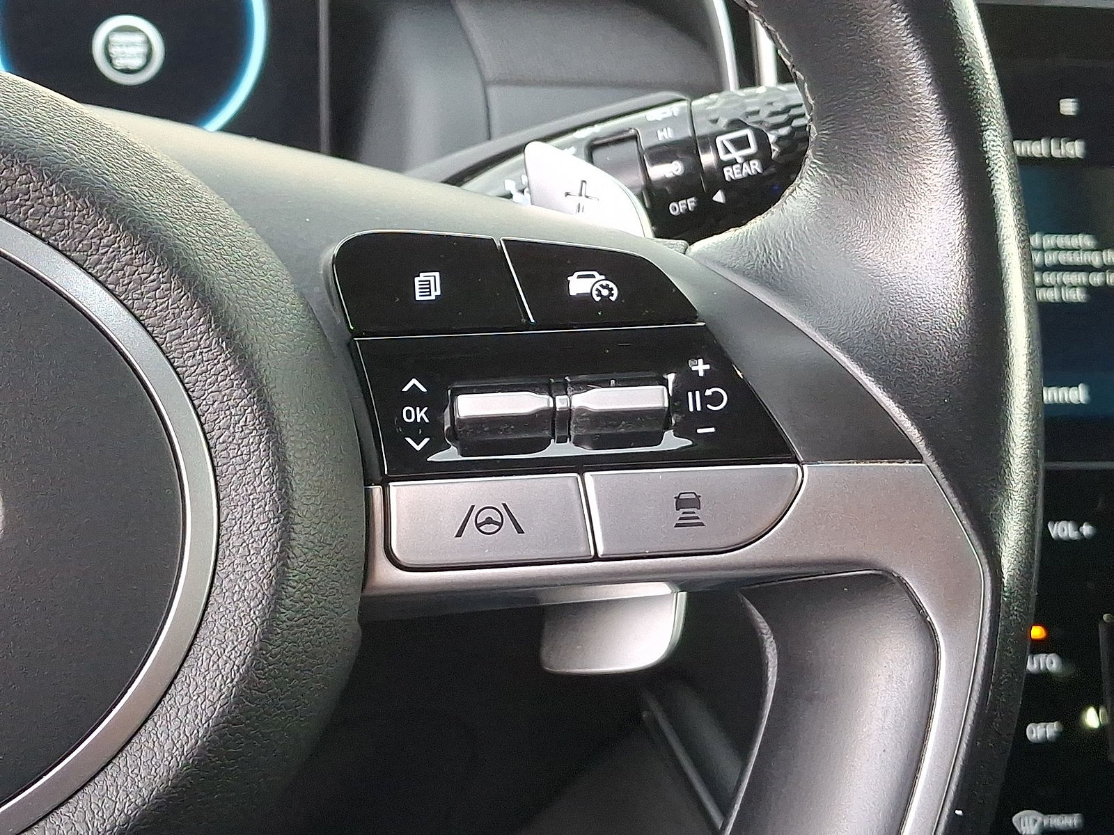 Certified 2023 Hyundai Tucson Limited AWD/4WD image 24