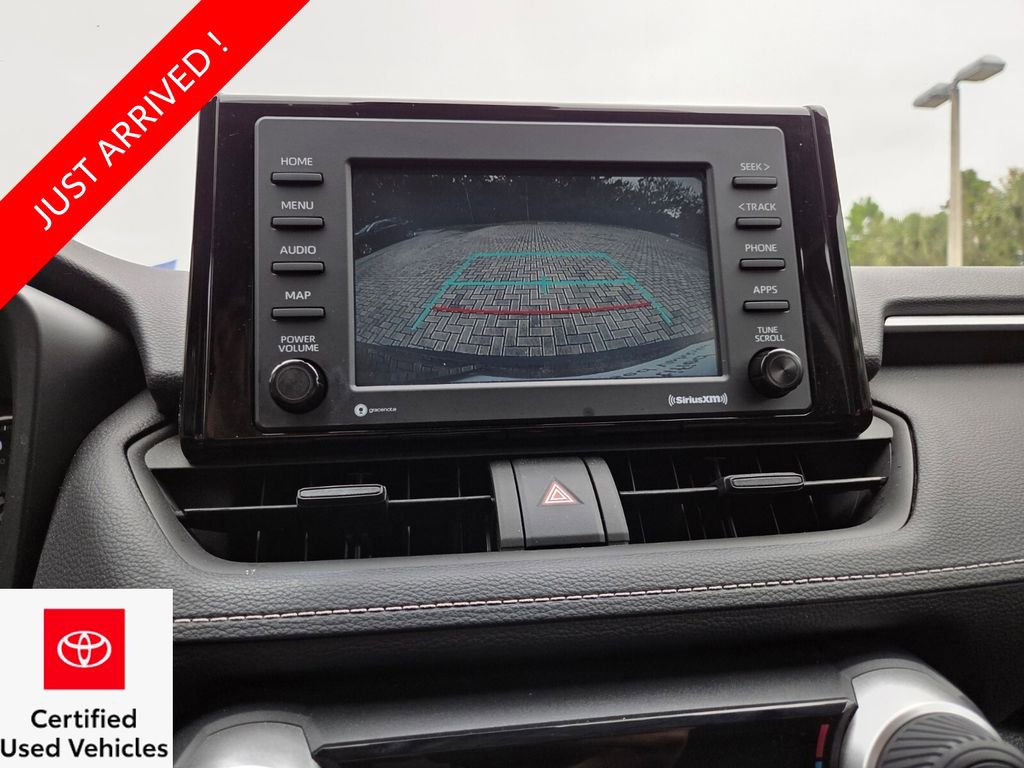 Certified 2021 Toyota RAV4 LE image 33