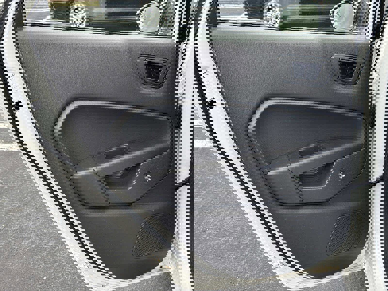 Used 2016 Ford Fiesta S image 11