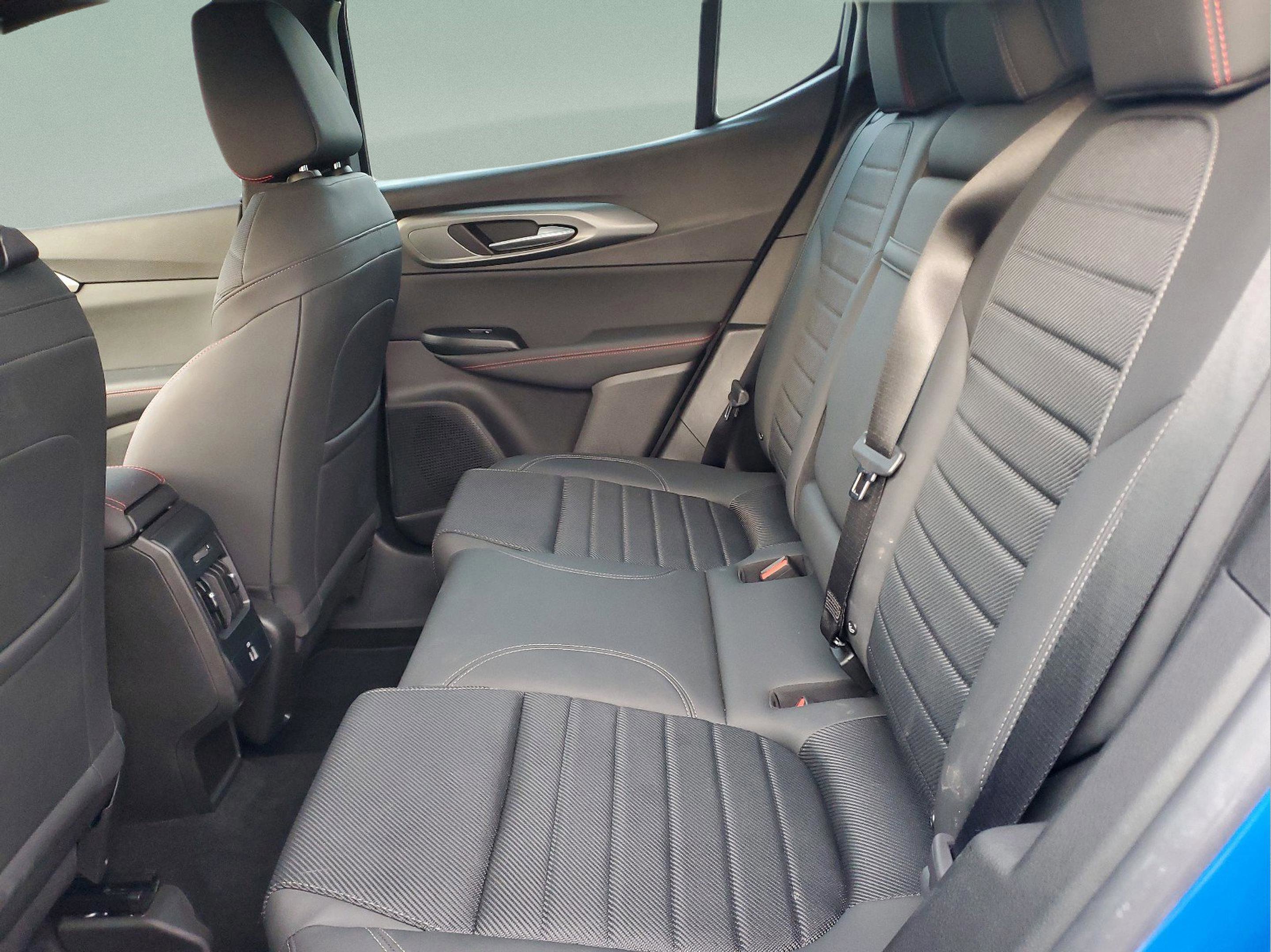 Used 2023 Dodge Hornet GT w/ GT Blacktop Package image 8