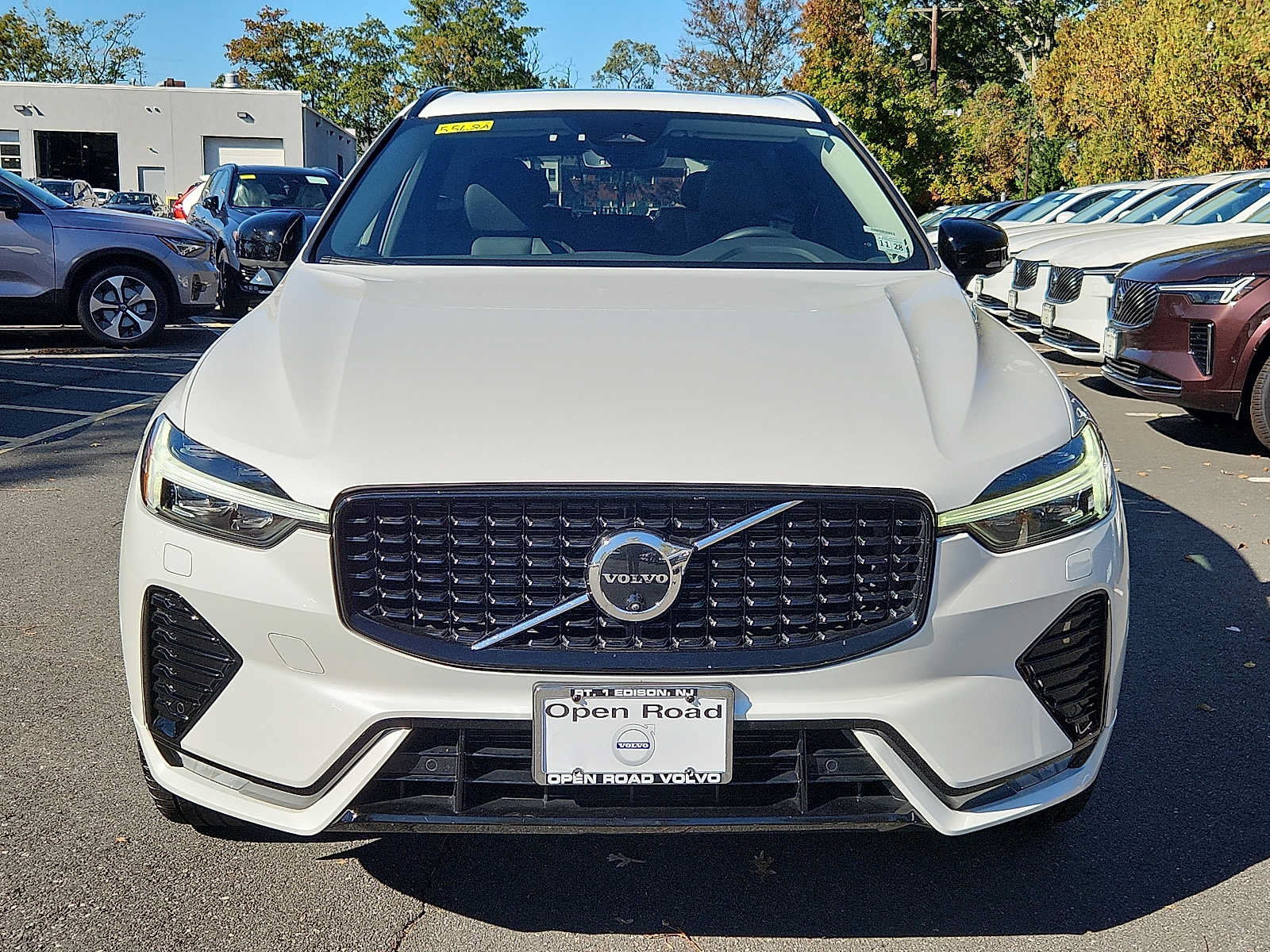 Certified 2024 Volvo XC60 B5 Plus w/ Climate Package AWD/4WD image 2