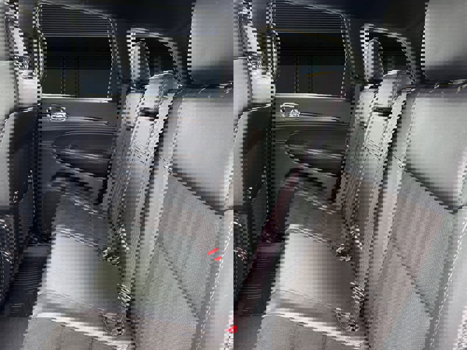 Used 2020 Jeep Grand Cherokee Altitude image 16