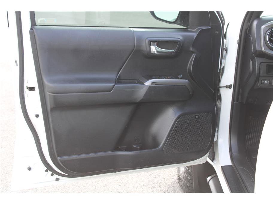 Used 2019 Toyota Tacoma TRD Pro AWD/4WD image 7