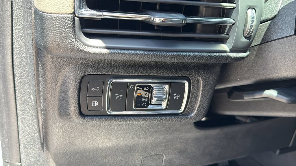 Used 2024 Lincoln Corsair Grand Touring AWD/4WD image 6
