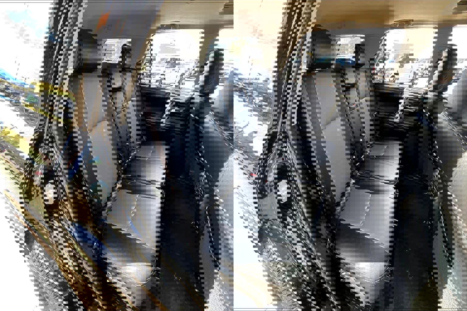 Used 2018 Toyota 4Runner SR5 Premium image 19