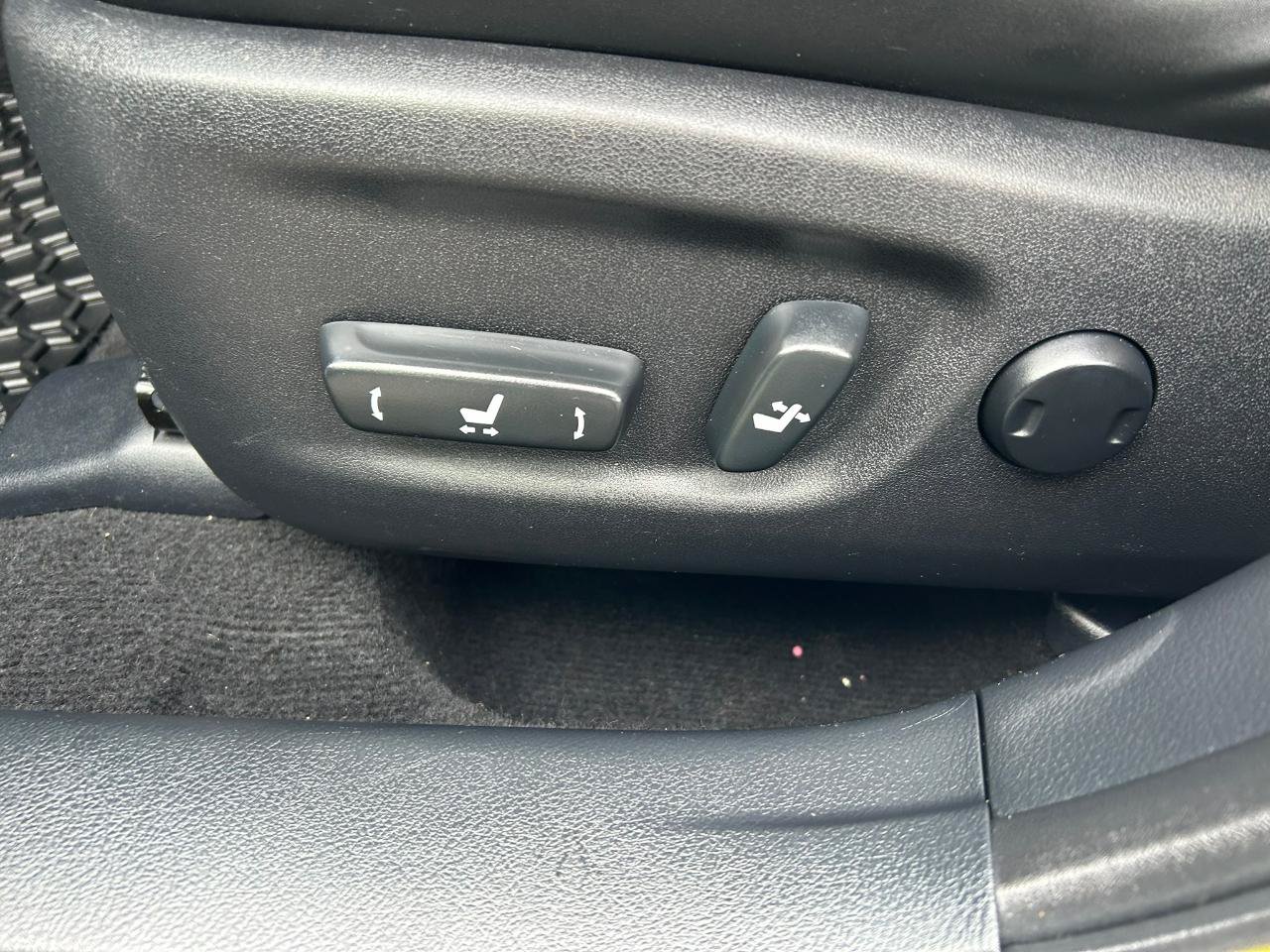 Used 2014 Lexus CT 200h FWD image 10