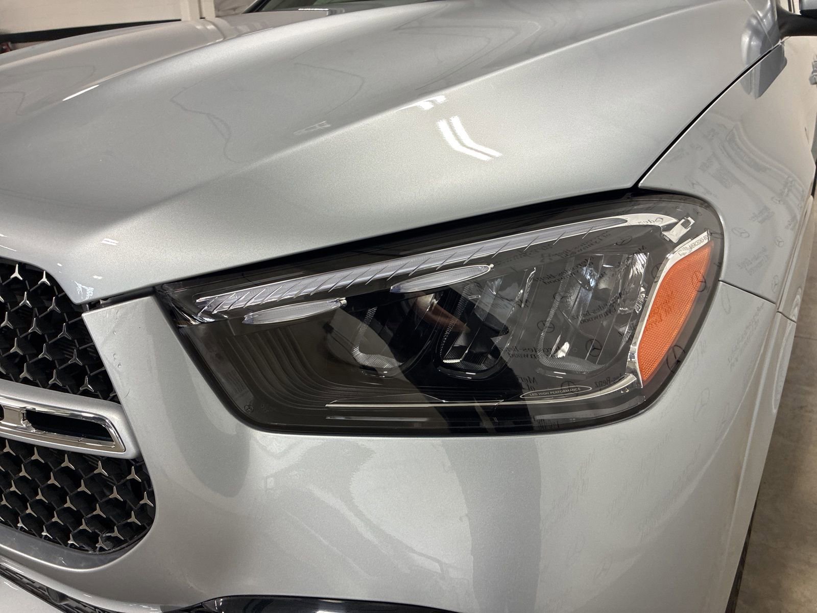 Used 2025 Mercedes-Benz GLE 450 4MATIC w/ AMG Line Exterior image 11