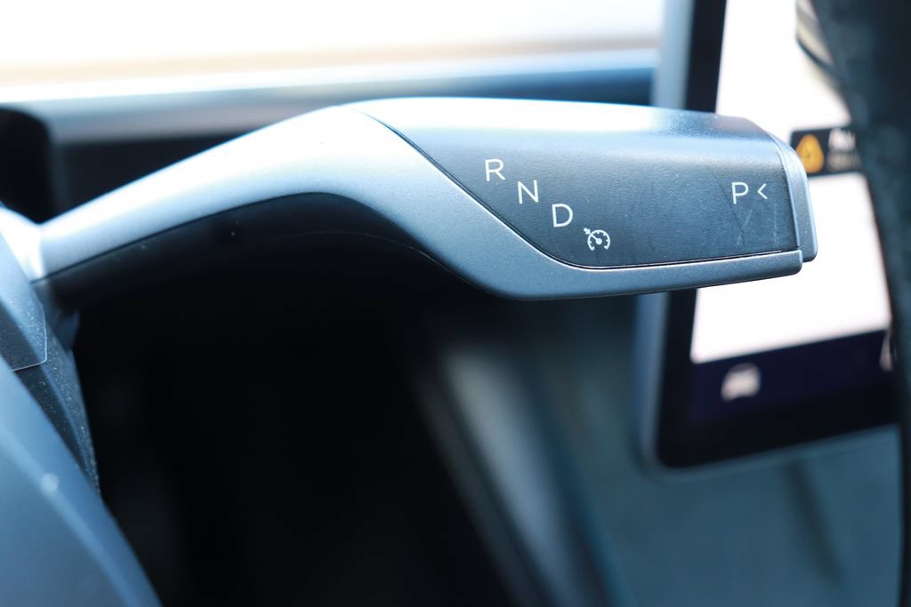 Used 2021 Tesla Model Y Long Range AWD/4WD image 22