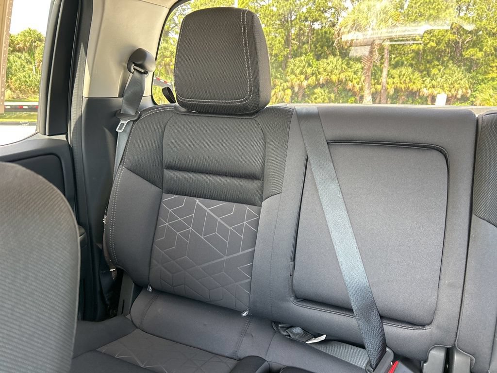 Certified 2025 Nissan Frontier SV AWD/4WD image 14