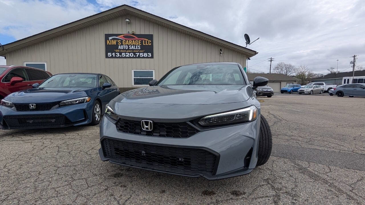 Used 2025 Honda Civic Sport image 2