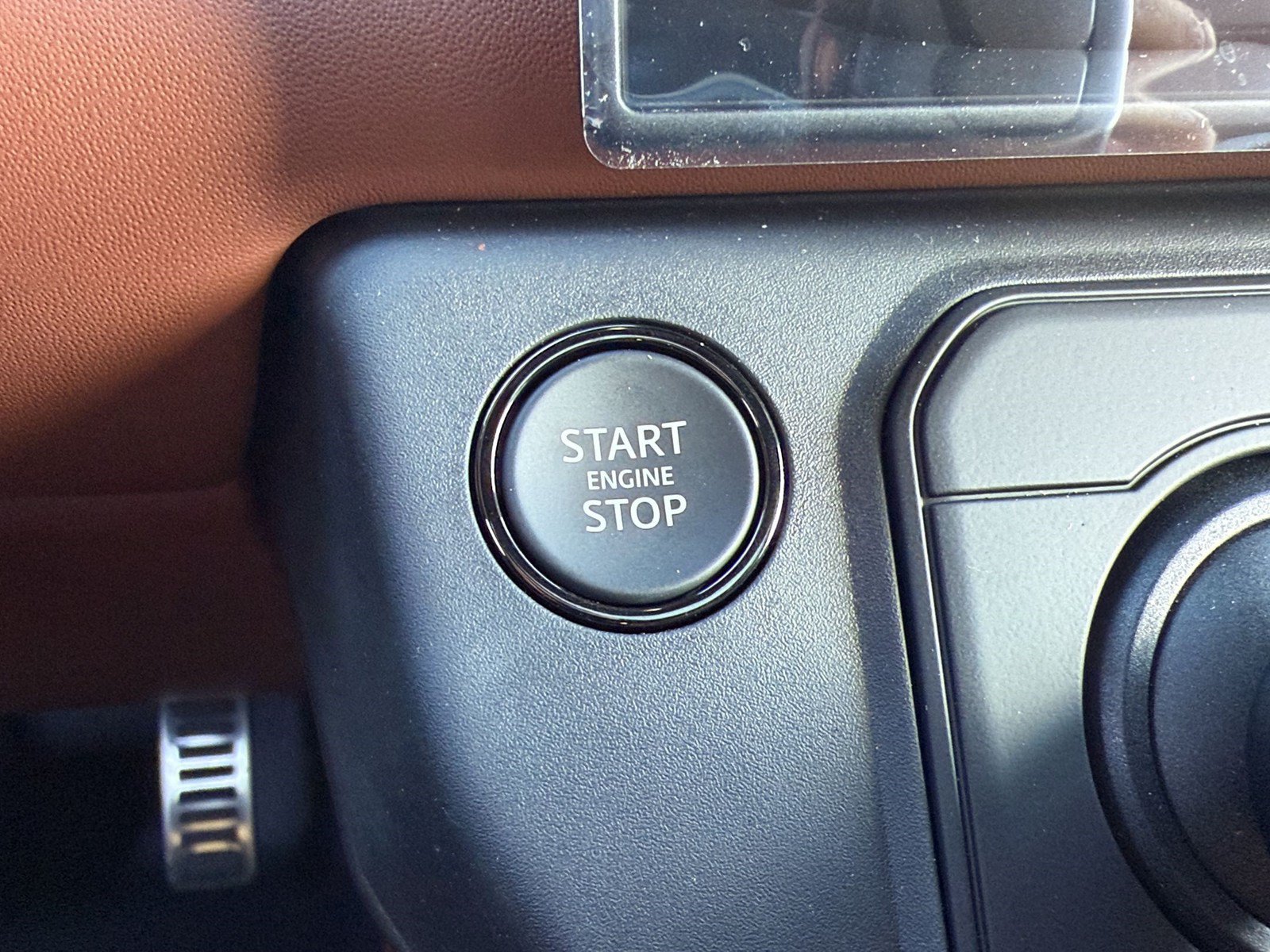 New 2026 Land Rover Defender 110 OCTA AWD/4WD image 18