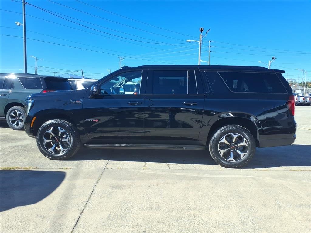 New 2026 GMC Yukon XL AT4 image 4