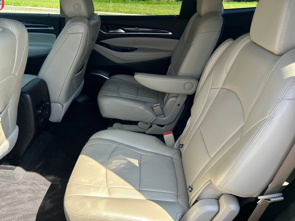 Used 2020 Buick Enclave Essence w/ Sound and Sites Package FWD image 13