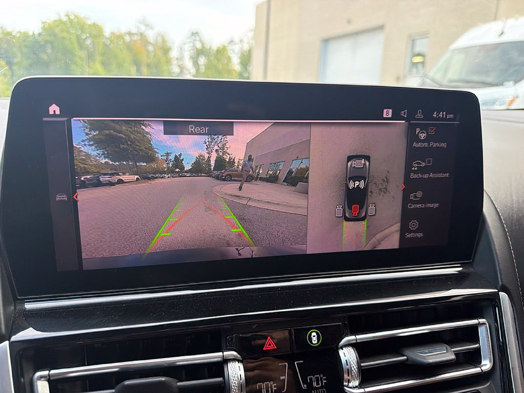 Used 2024 BMW M850i xDrive Convertible AWD/4WD image 18
